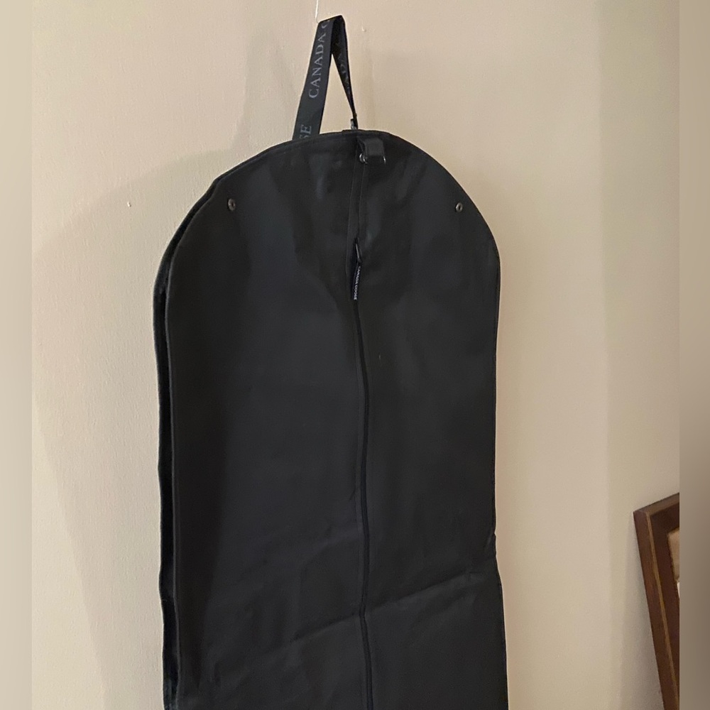 Canada Goose Garment Bag - Picture 4 of 4